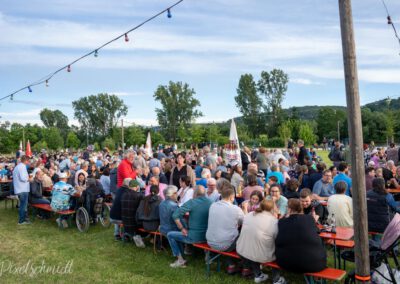 Zahlreiche Besucher beim Johannisfeuer