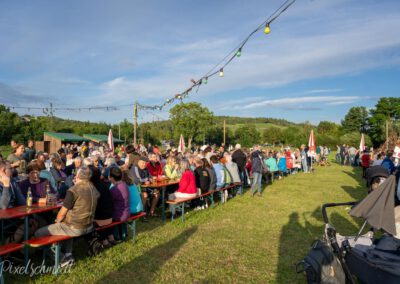 Johannisfeuer an der Mainlände in Eibelstadt