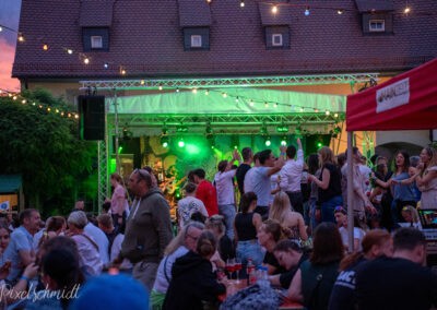 Blaulicht-Party beim Feuerwehr-Weinfest