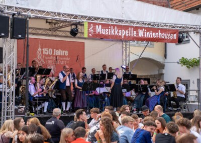 Marktplatz-Weinfest der Freiwilligen Feuerwehr Eibelstadt mit der Musikkapelle Winterhausen