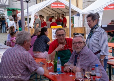 Marktplatz-Weinfest der Freiwilligen Feuerwehr Eibelstadt