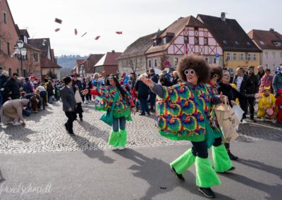 Da fliegen die Leckerchen